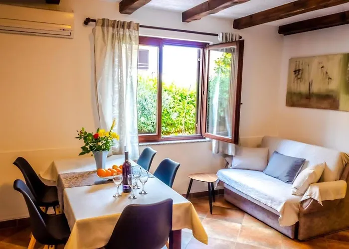 Comfort And Affordable Slavica Affittacamere 3*