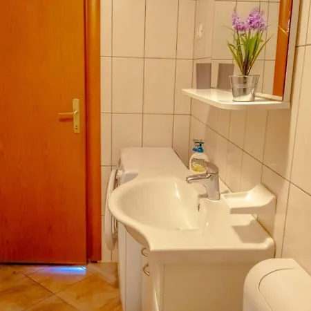 Comfort And Affordable Slavica Affittacamere 3*