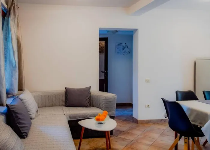 Comfort And Affordable Slavica בית הארחה פולה